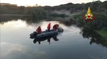 MUCCA IN DIFFICOLTÀ NEL FIUME COGHINAS SALVATA DAI VIGILI DEL FUOCO