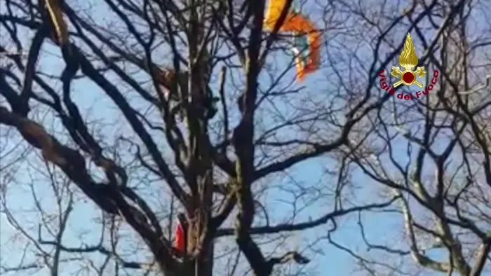 FIRENZE - FIORENZUOLA SOCCORSO A DELTAPLANISTA