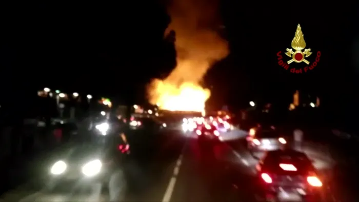 FORLI-CESENA - INCENDIO CAPANNONE
