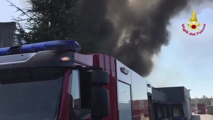 MERNATE (VA) - INCENDIO COMPLESSO INDUSTRIALE