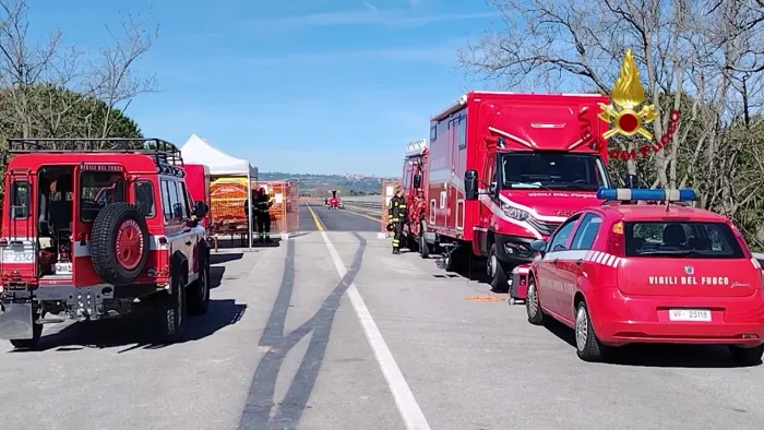 MALTEMPO CAMPOBASSO, CONTINUANO OPERAZIONI VIGILI DEL FUOCO PER RICERCHE DISPERSO NEL TRIGNO