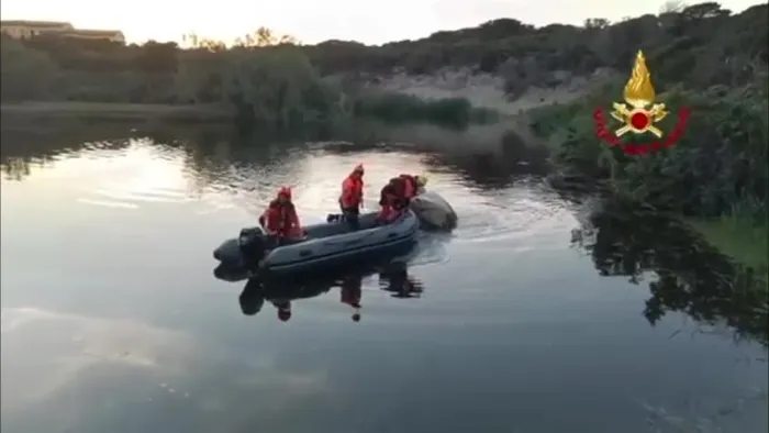 MUCCA IN DIFFICOLTÀ NEL FIUME COGHINAS SALVATA DAI VIGILI DEL FUOCO
