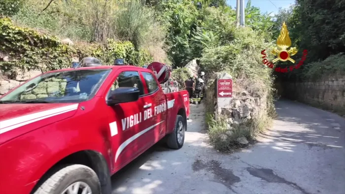 NAPOLI - CAMPI FLEGREI,OLTRE 1.200 INTERVENTI DEI VIGILI DEL FUOCO A SEGUITO DELLA SCOSSA DEL 31 LUGLIO